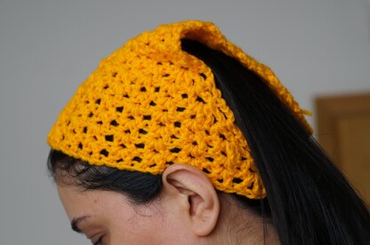V stitch striped bandana