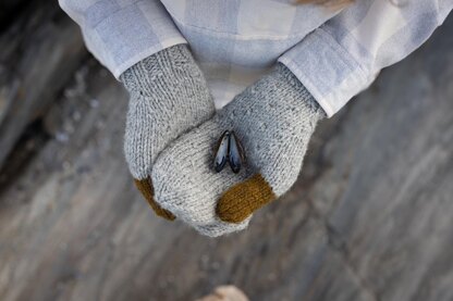 Peppermint & Pine Mittens