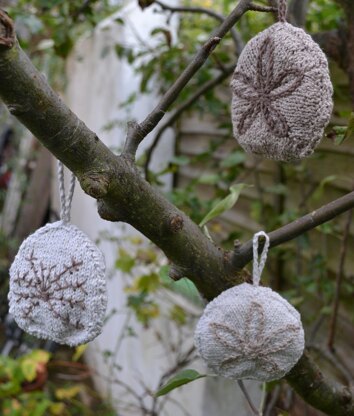 Christmas Sand Dollar Decoration