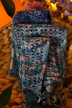 Woolen Heart Scarf