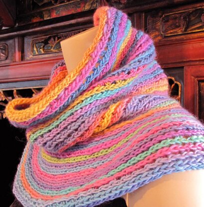 Orbit Cowl