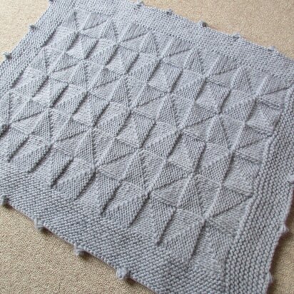 Windmill Pattern Cot Blanket