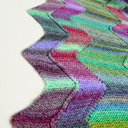 Sirdar 10708 Making Waves Blanket PDF