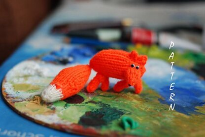 Fiery Orange Mini Fox knitted brooch