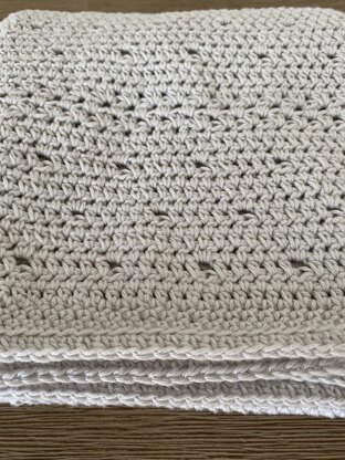 Baby Hugs Blanket