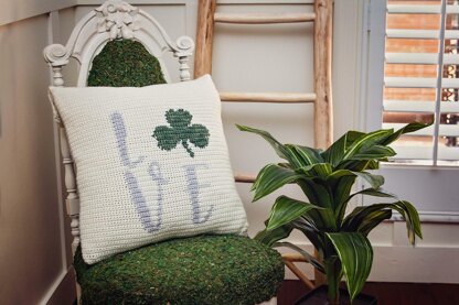 St. Patrick's Shamrock Pillow Cover