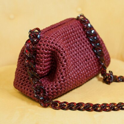 Cloud clasp bag