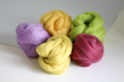 Hawthorn Handmade Spring Wool Bundle