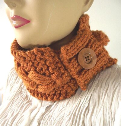 Dinora Cowl