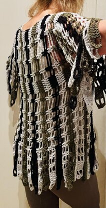 AVANT-GARDE SWEATER