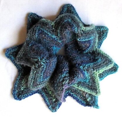 Starburst cowl – buttoned or round