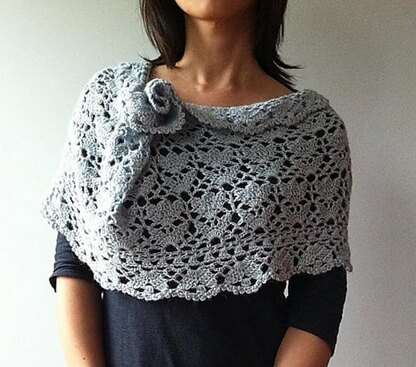 Jennifer - floral lace cowl