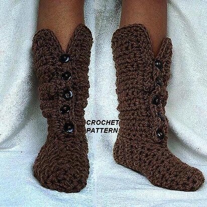 669 BUTTON Front crochet boot slippers, age 1 to adult