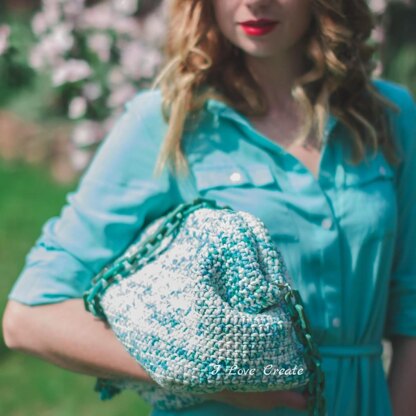 Cloud clasp bag