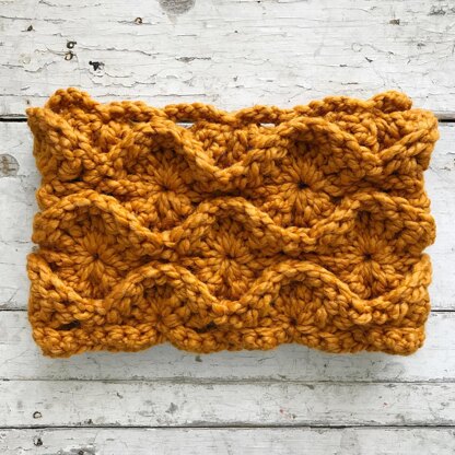 Fire Lily Cowl