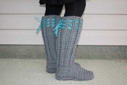 Ribbed Slipper Boots