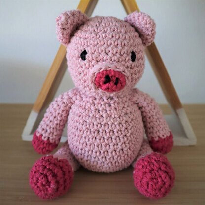 Hoooked Pigglet Maggie - 28cm x 16cm (Light Pink Shades)