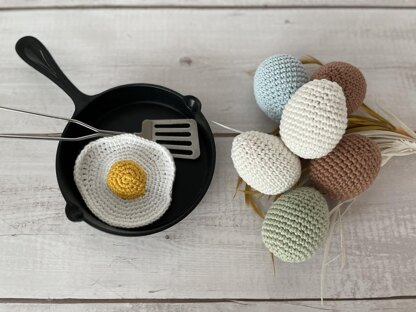 Crochet Egg Amigurumi - Whole & Fried