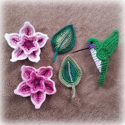 Embroidered Ruby Throated Hummingbirds and Fuchsia Flowers Kitchen