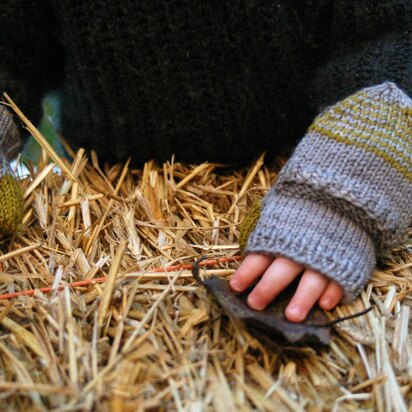 Easy Flip baby mittens