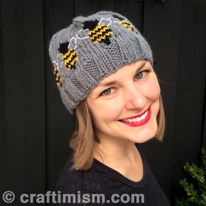Bee Patterned Knit Hat