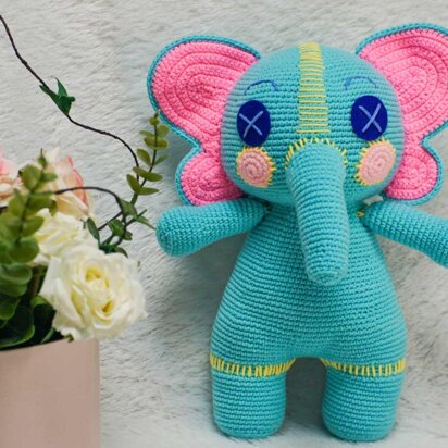 Ello elephant cocomelon amigurumi crochet doll