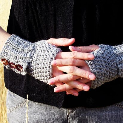 Ruffled Button Cuff Gloves