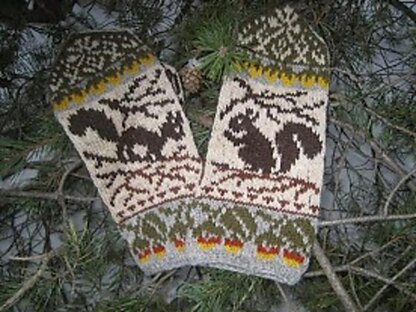 Squirrels Mittens