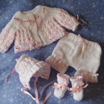 Matinee Coat, Bonnet and Booties size Prem/Newborn Ref18