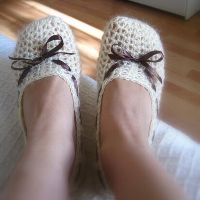 Vanilla Slippers Adult size