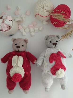 Christmas bear knitting pattern