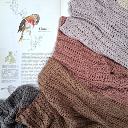Linnet Scarf