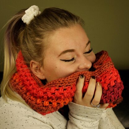 Puff Stitch Cowl