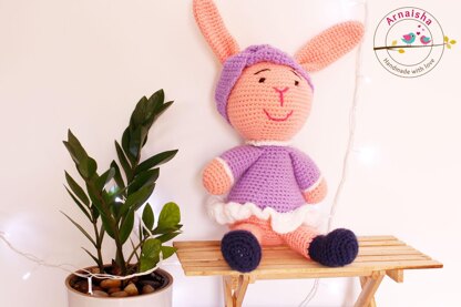 Rebecca Rabbit Amigurumi