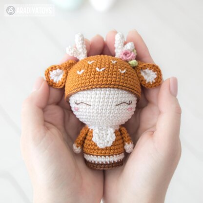 Mini Annie the Deer by AradiyaToys