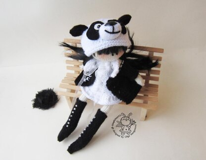 Doll Panda girl knitted flat