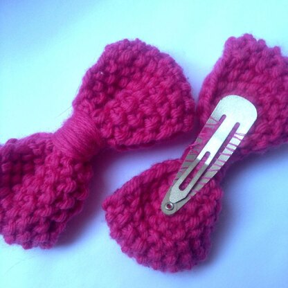 Cate's Knit Bow
