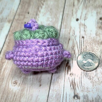 Tiny Witch Cauldron Keychain