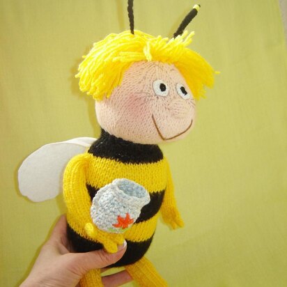 Toy Knitting Pattern -Knit Maya the Bee