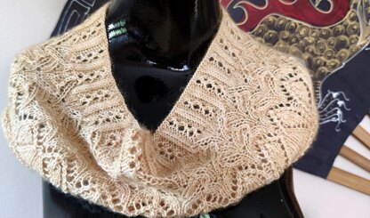 Lace Knit Cowl