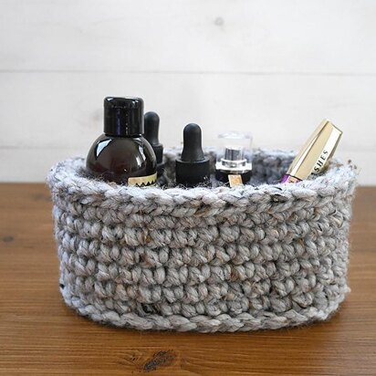 Crochet oval baskets