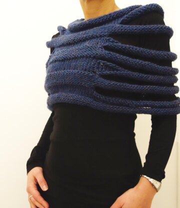 London Ribbed Capelet