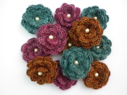 Yarndale Flower Brooch