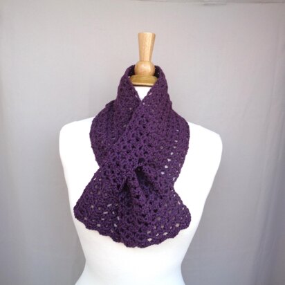 Nora Keyhole Scarf