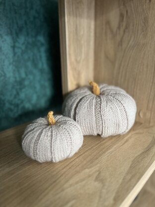 Family of Pumpkins (in the round)