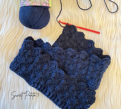 Woven Shells Hooded Cocoon