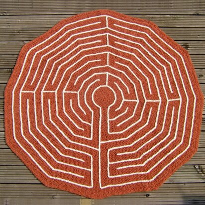 Walls of Troy / Chartres Cathedral Maze