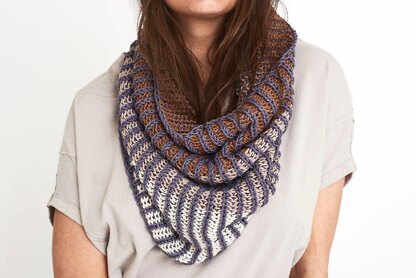 Gradient Ribbed Cowl