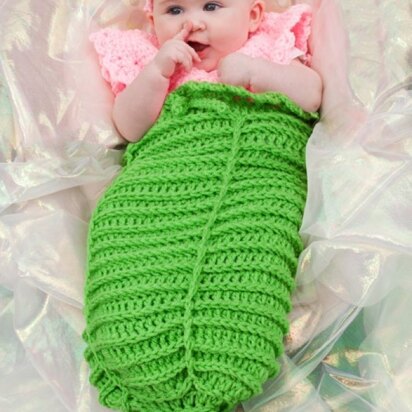 Baby Mermaid Cocoon in Red Heart Super Saver Economy Solids - LW2840