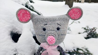 Scrap yarn crochet Mouse